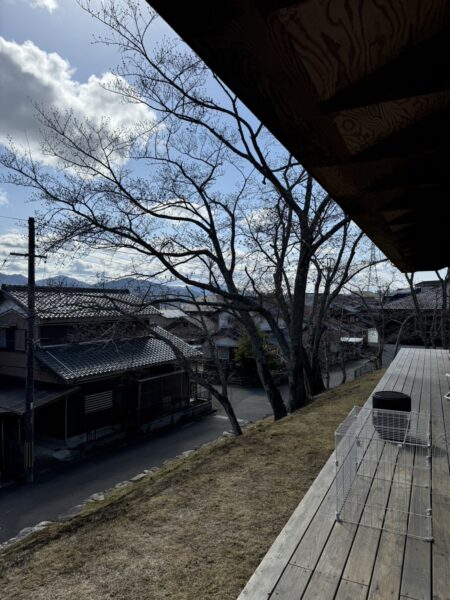 甲賀市水口の平屋住宅のデッキ