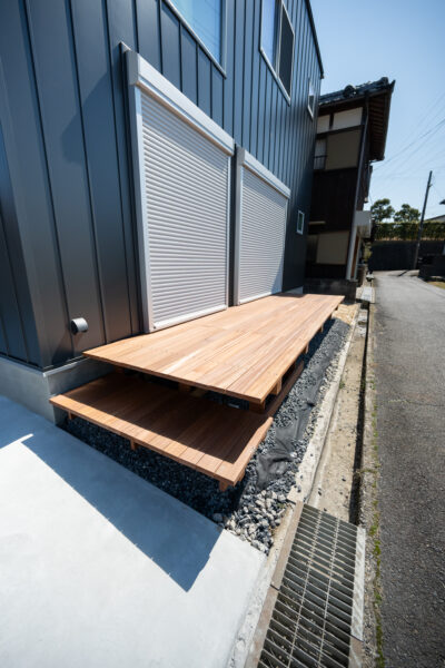 無垢のウッドデッキ