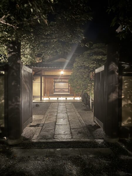 招福楼夜外観