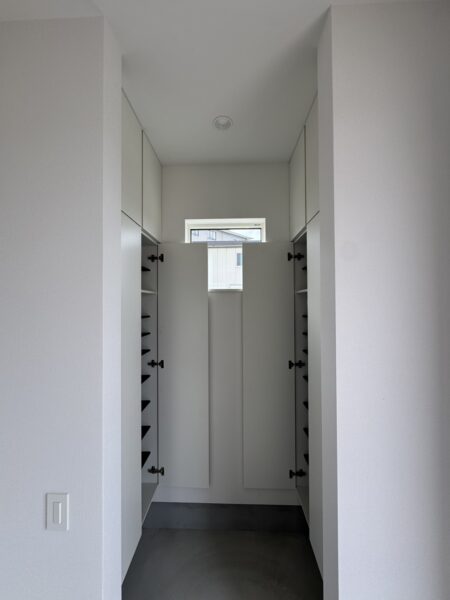 シューズクローク