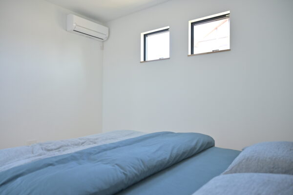 エアコン寝室