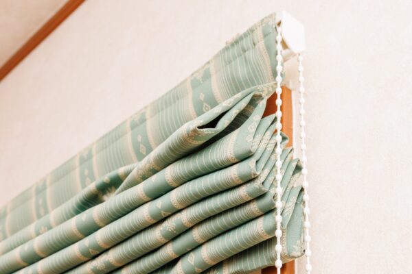 ローマンシェード